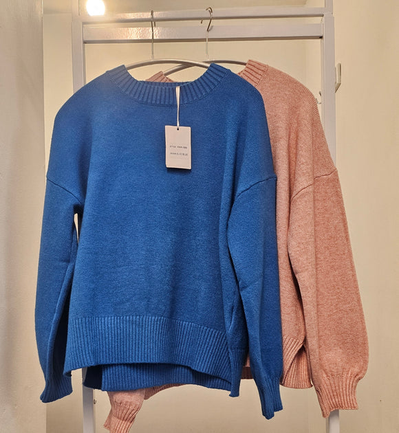 Short Round Neck Jumper 085